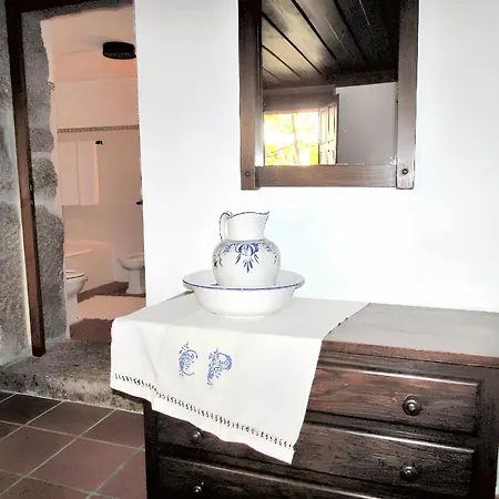 Casa de Férias Charming House With Fireplace, Mountain View, Ponte Da Barca