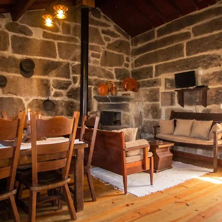 Charming House With Fireplace, Mountain View, Ponte Da Barca Nyaraló