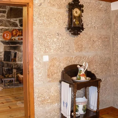 Holiday home Charming House With Fireplace, Mountain View, Ponte Da Barca
