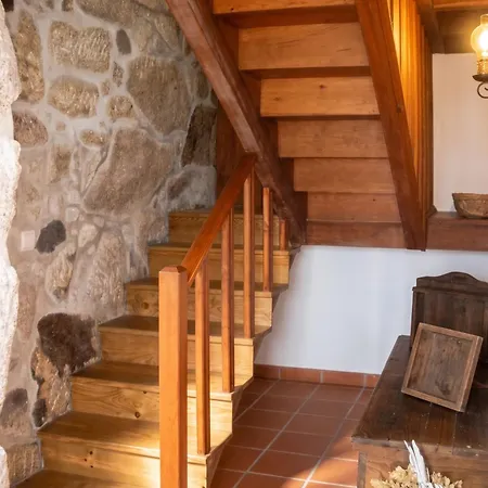 Holiday home Charming House With Fireplace, Mountain View, Ponte Da Barca Moledo (Viana do Castelo)