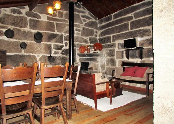 Charming House With Fireplace, Mountain View, Ponte Da Barca Moledo (Viana do Castelo)